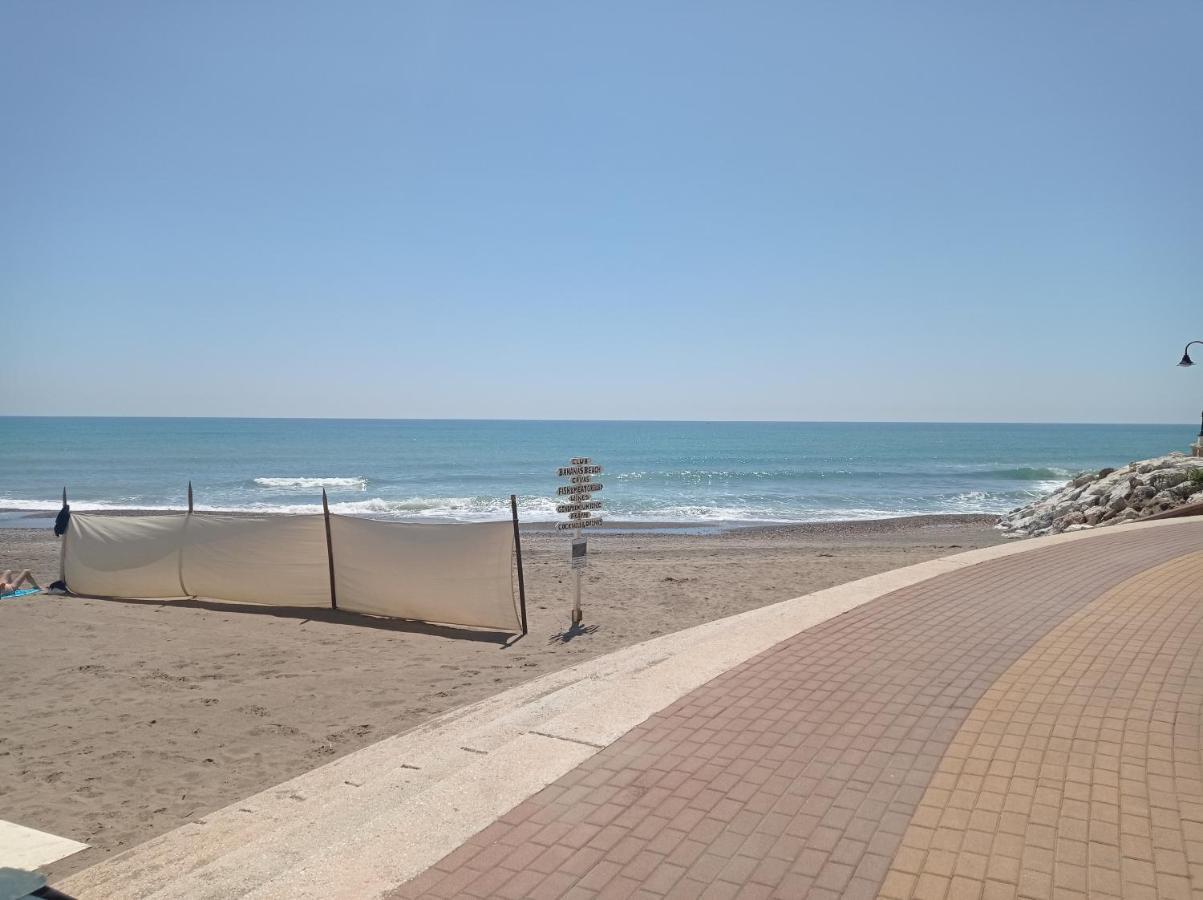 Turisstiko La Roca Chica 4 Apartman Torremolinos Kültér fotó