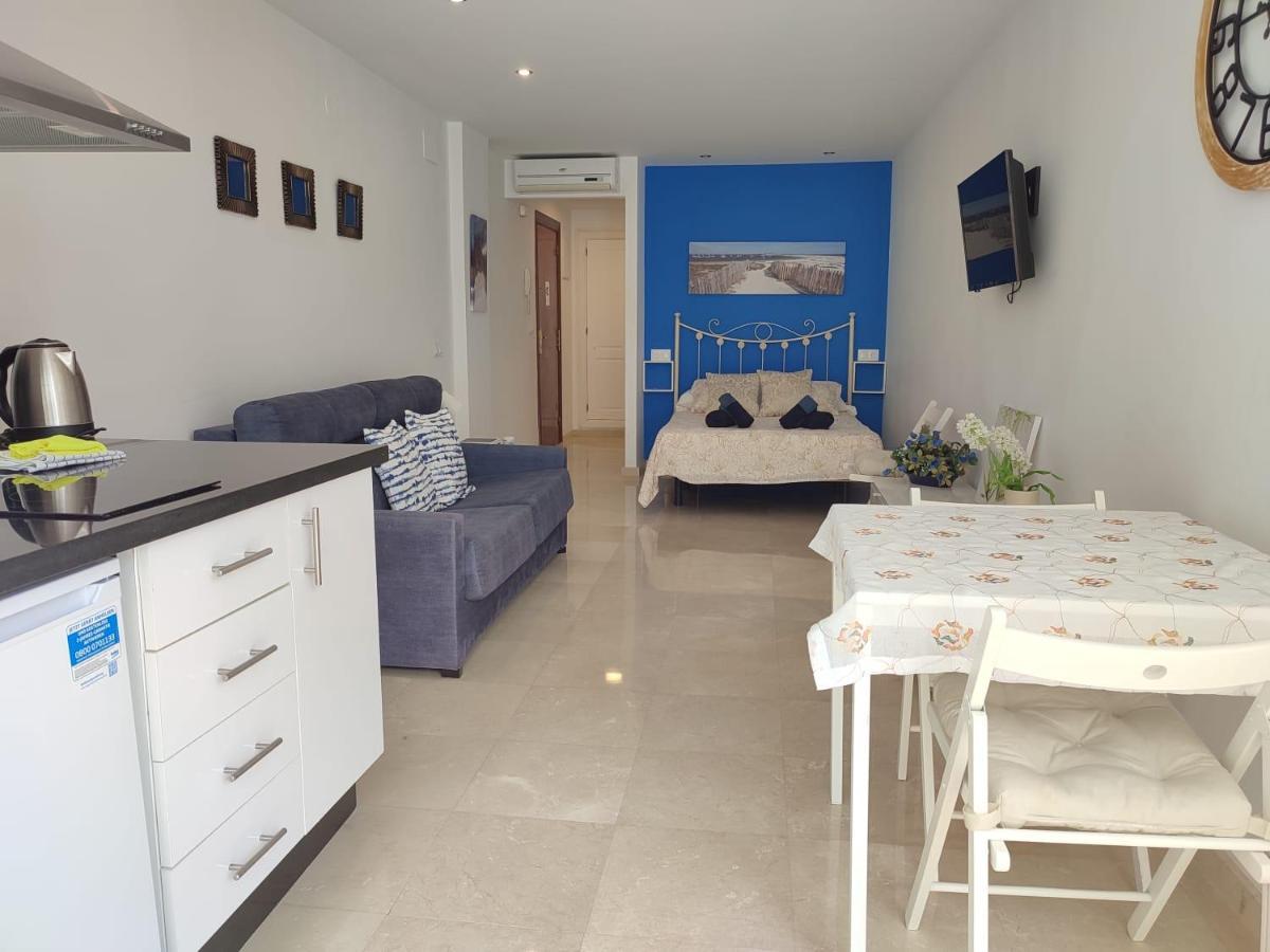Turisstiko La Roca Chica 4 Apartman Torremolinos Kültér fotó